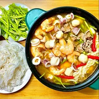 Lẩu Thái hải sản - 195.000 ₫ tại Bà Như - Lẩu Thái Hải Sản & Đầu Cá Hồi - Âu Dương Lân