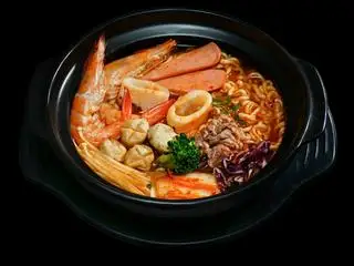 Mì cay hải sản - 89.000 ₫ tại MUKJA - Đồ Ăn Hàn Quốc, Mỳ Cay & Café - Cửu Long