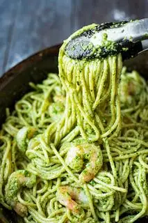 Hình ảnh Mỳ hải sản sốt pesto xanh