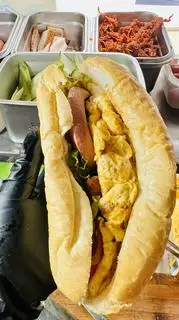 Hình ảnh Bánh Mỳ Trứng Xúc Xích