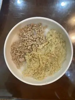 Hình ảnh Cháo thịt băm ruốc+ quẩy