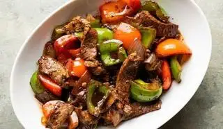Hình ảnh Cơm bò sốt tiêu đen