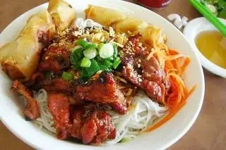 Hình ảnh cơm tấm sườn 