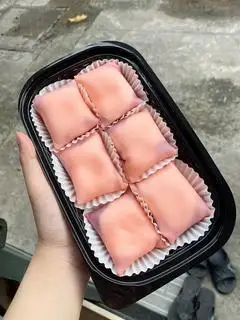 Hình ảnh BÁNH CREPE DÂU TÂY NGỌT NGỌT CHUA CHUA
