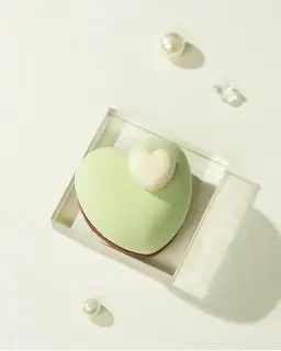 Pistachio Choco Mousse - 175.000 ₫ tại Sugar - Bakery & Coffee - Mạc Thị Bưởi