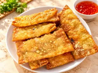 Hình ảnh Hoành thánh chiên giòn