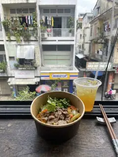 Hình ảnh Nui xào bò - trà tắc