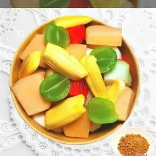 Hình ảnh Hộp Hoa Quả Mix Theo mùa tặng kèm muối chấm 