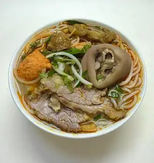 Hình ảnh Bún bò Giò heo