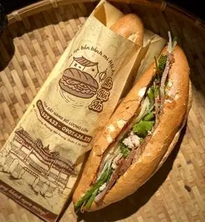 Bánh mì thịt xíu - 38.000 ₫ tại Bánh Mì An Hội An - Lê Văn Lương