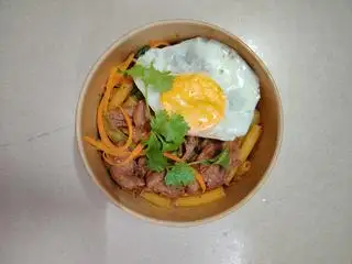Hình ảnh Nui xào bò trứng
