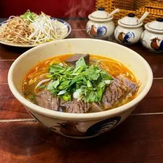 Chú Mập truyền thống - 50.000 ₫ tại Bún Bò Huế Chú Mập - Cách Mạng Tháng Tám