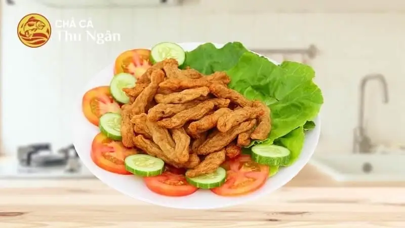 Chả cá sợi Quy Nhơn - 6 sợi - 6.000 ₫ tại Ăn Vặt & Cá Viên Huynh Đệ - Phan Văn Trị