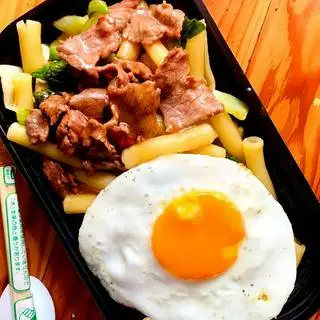 Combo nui xào bò trứng  - trà tắc (ly) - 65.000 ₫ tại Bếp Cô Lan - Mì & Nui Xào Bò - Nguyễn Trọng Tuyển