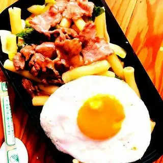 Combo nui xào bò trứng - coca - 65.000 ₫ tại Bếp Cô Lan - Mì & Nui Xào Bò - Nguyễn Trọng Tuyển