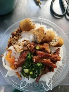 Hình ảnh Bún Thịt Nướng Chả Giò