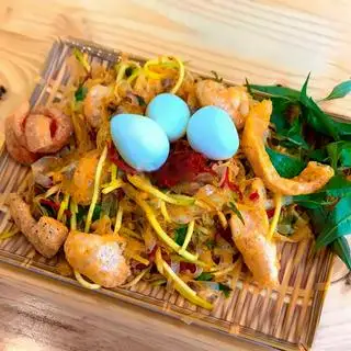 Hình ảnh Bánh tráng trộn da heo