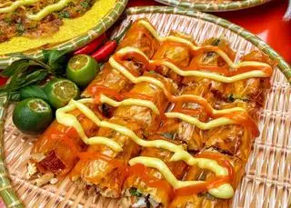 Bánh tráng cuốn sốt me - 26.000 ₫ tại Bánh Tráng Nhà Bo - Bánh Tráng Nướng & Bánh Tráng Trộn - Cách Mạng Tháng 8