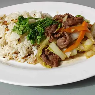 Cơm Chiên Bò Xào - 39.000 ₫ tại Bánh Mì 1162 - Lê Văn Sỹ