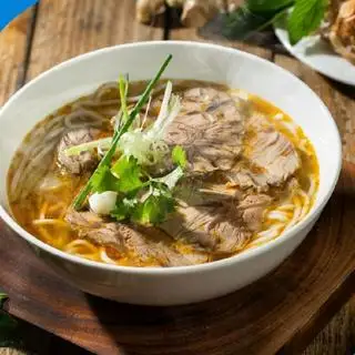 Bún bò nạm  - 50.000 ₫ tại Quán Amy - Bún Bò, Hủ Tiếu & Bún Thái - Lý Nam Đế