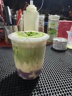 Hình ảnh matcha latte khoai môn