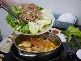 Set lẩu kim chi chua cay ( 5 - 6 người ) - 419.000 ₫ tại Lẩu Chay An - Lê Đức Thọ