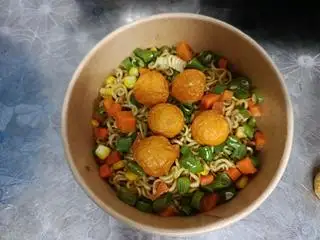 Hình ảnh mỳ trộn viên tôm