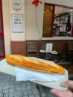 Hình ảnh Bánh mì que pate