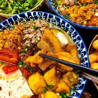 Hình ảnh Bún riêu cua tóp mỡ đầy đủ