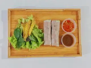 Gỏi cuốn chả lụa - 13.000 ₫ tại Bếp Nhà Chuối - Gỏi Cuốn Ngũ Vị - Nguyễn Thị Thập