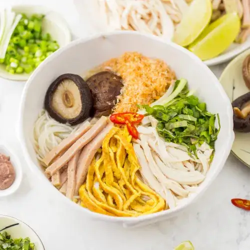 Bún Thang Gà Xé - 80.000 ₫ tại Phở Gà Linh Trang Anh - Đường Số 79
