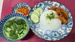 Cơm Chả Mực Chay Sốt Mắm Tỏi Ớt - 49.000 ₫ tại Chay Tâm An - Sủi Cảo Chay - Huỳnh Văn Bánh