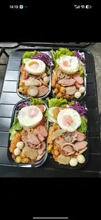 Mì trộn Indo full topping không trứng - 45.000 ₫ tại Cái Quán Nhỏ Q1 - Cơm Chiên, Mì Trộn Indomie & Giải Khát - Nguyễn Trung Ngạn