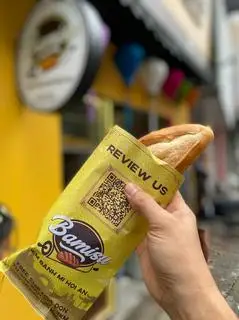 Hình ảnh Bánh mì pate xúc xích