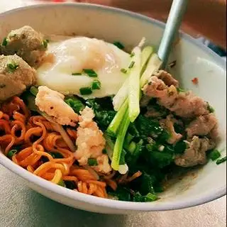 Mỳ trộn muối ớt bò - 59.000 ₫ tại Bún Chả Hà Nội K26 - Chung Cư K26