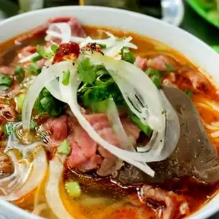 Bún bò đặc biệt - 65.000 ₫ tại Phở Chú Thoon - Nguyễn Đình Chiểu