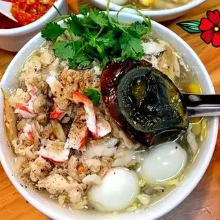 Súp tôm thịt - cua - 1/2 trứng bắc thảo - 39.000 ₫ tại Bún Thịt Nướng & Gỏi Cuốn Bà Ngoại - Lý Thái Tổ