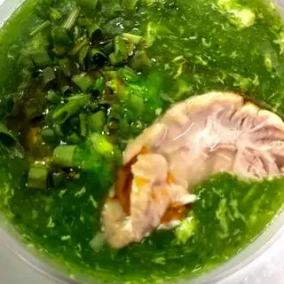 Hình ảnh Súp cải bó xôi óc heo e bé