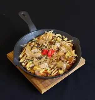 Bánh xèo Nhật nhân hải sản - 160.920 ₫ tại MOMOSON Ramen & Grill - Trần Hưng Đạo