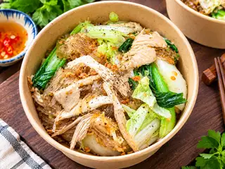 Hình ảnh Mì xào gà xé