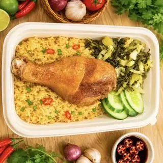 Hình ảnh Cơm Gà Xối Mỡ ĐÙI GÀ LỚN