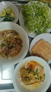 Hình ảnh mì Quảng gà ta 