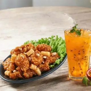 Hình ảnh Gà không xương sốt mật ong  cơm trắng trà tự chọn