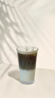 Houjicha Latte - 39.000 ₫ tại Làng Z Matcha & Cacao Vietnamese Traditional - Lương Hữu Khánh