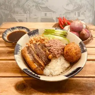 Xôi thịt - trứng - pate - 49.000 ₫ tại Xôi Thịt Phố Cổ - Nguyễn Công Trứ