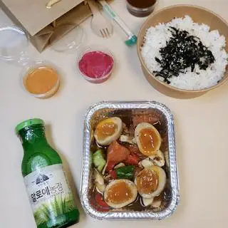 Hình ảnh Cơm Cá hồi Nauy - Trứng gà ta (NHỎ)