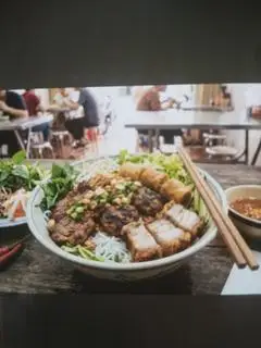 Hình ảnh bún thịt nướng đặt biệt