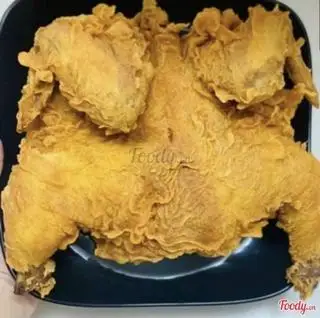 Hình ảnh Gà Chiên Nguyên Con Tặng Coca Khổng Lồ
