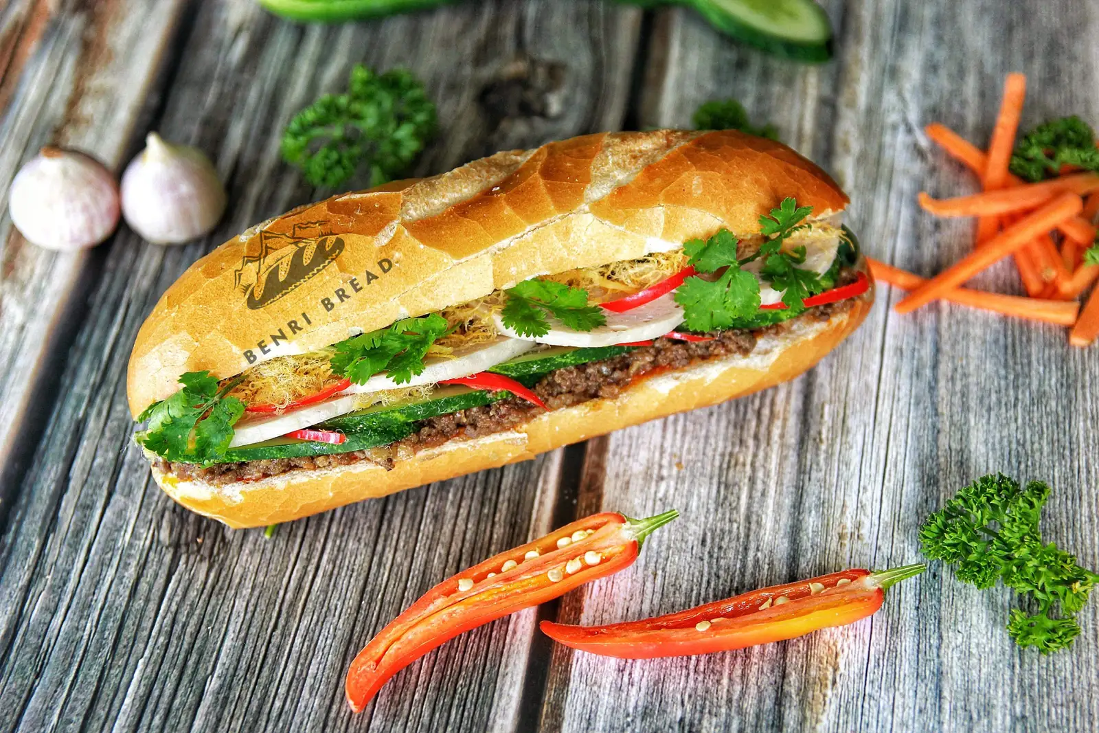 Bánh mì patê Gia Lai - super nhân  - 35.000 ₫ tại Bánh Mì Patê Gia Lai Benri Bread - Hoàng Hoa Thám