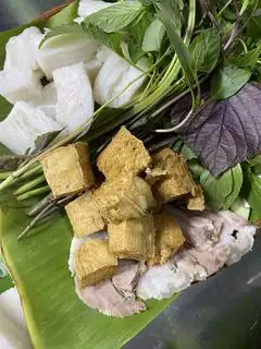 Bún Đậu Thịt - 50.000 ₫ tại Bún Đậu Mắm Tôm Chí Phèo - Khánh Hội